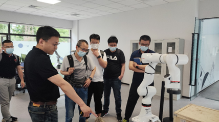 百年工藝與智能制造的融合之旅 福田康明斯參訪珞石機器人，技術轉讓共繪新藍圖